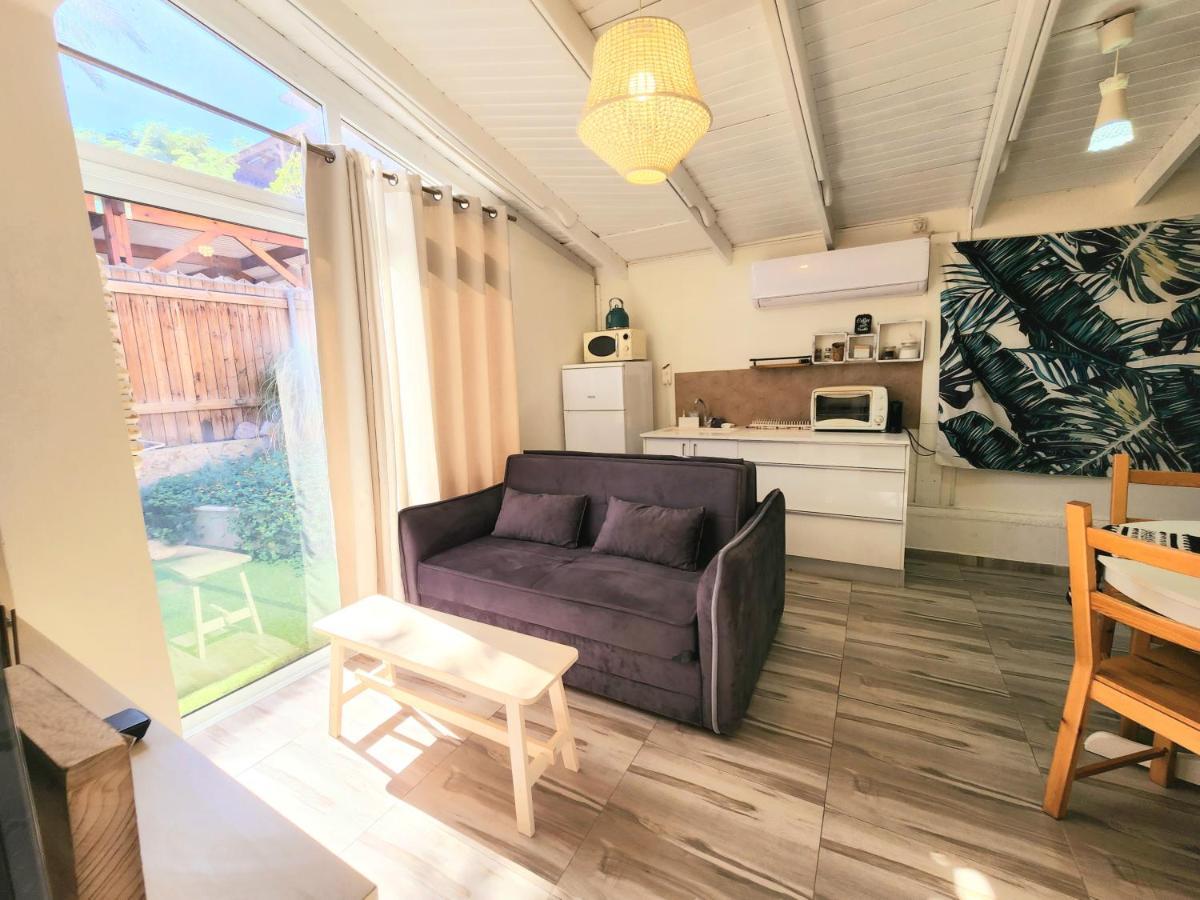 Sunshine Suite Boutique Only 5 Min Walk To The Beach - By Seaelo Eilat Exteriör bild
