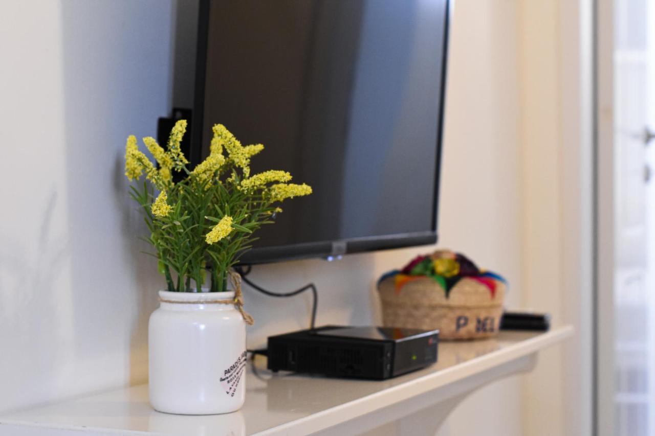 Sunshine Suite Boutique Only 5 Min Walk To The Beach - By Seaelo Eilat Exteriör bild
