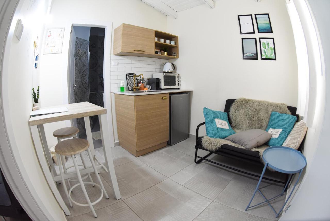 Sunshine Suite Boutique Only 5 Min Walk To The Beach - By Seaelo Eilat Exteriör bild