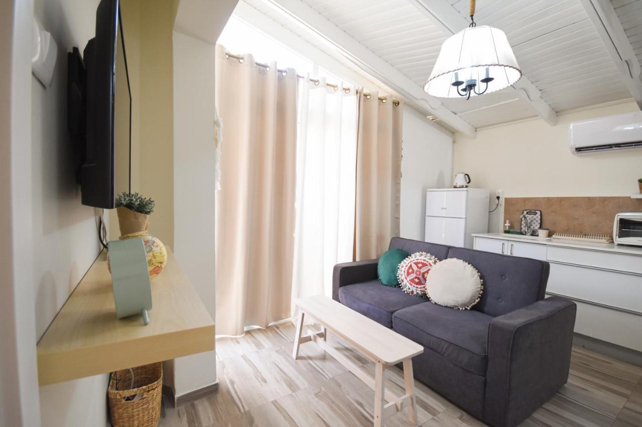 Sunshine Suite Boutique Only 5 Min Walk To The Beach - By Seaelo Eilat Exteriör bild